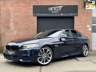 BMW 5-serie 550xi 449PK High Ex| M-Pakket | Softclose | Navi | Leer| Achteruitrijcamera | Bi-Xenon | 20 inch |