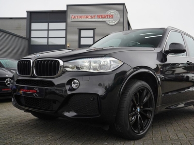 BMW X5 XDrive30d High Executive | M-pakket | Panorama | 360 Camera | Head up Display | 20 Inch | Luxe Leder | NAP | Lane Assist |