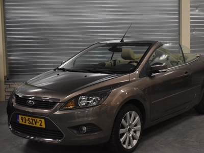 Ford Focus Coupé-Cabriolet 2.0 Limited 86.000km!! + Navigatie|Bluetooth|Leder|Stoelverwarming|Parkeersensoren|Trekhaak|