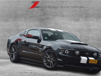 Ford USA Mustang 5.0 V8 GT 420PK | Leer | LED | Cruise-control | Airco | Camera | 93.000 km!! | Keurige Mustang voorzien van een 5.0 V8 met een handbak.