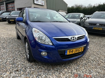 Hyundai i20 1.4i DynamicVersion,Airco,5drs,dealer onderhouden