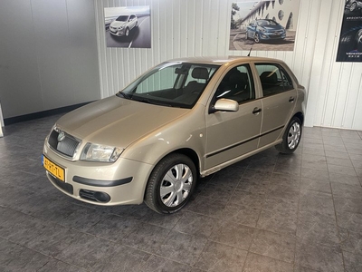 Škoda Fabia 1.4-16V Equipe Dealer onderhouden, Airco, Cruise control.