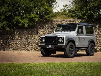 Land Rover Defender 2.2 Tdci Station Wagon SE Unieke staat