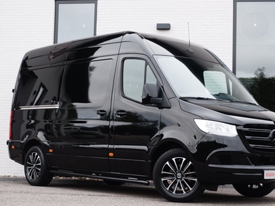 Mercedes-Benz Sprinter 319 3.0 CDI L2H2 / V6 / Navi / Camera / BLACK EDITION / 3500kg Trek / Vol Opties / NIEUWSTAAT