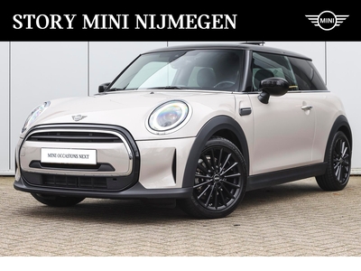 MINI MINI Cooper Classic Automaat / Panoramadak / Achteruitrijcamera / Sportstoelen / LED / Leder / PDC achter / Cruise Control