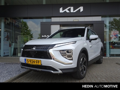 MITSUBISHI ECLIPSE CROSS 2.4 PHEV Intense+ / NAVIGATIE / CAMERA / PARKEERSENSOREN / LEDER / LED / LM VELGEN /