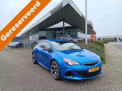 Opel Astra GTC 2.0 Turbo 281PK OPC