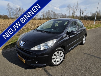 Peugeot 207 1.4-16V Color-line Airco/5Deurs