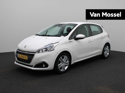 Peugeot 208 1.2 PureTech Signature | Airco | Apple Carplay / Android Auto | Mistlampen | Cruise Control | Elektrisch inklapbare Buitenspiegels | Parkeersensor | Navigatie |