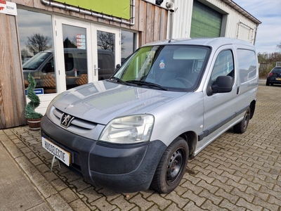 Peugeot Partner 170C BENZINE MARGE trekhaak distriebutieriem vervangen!