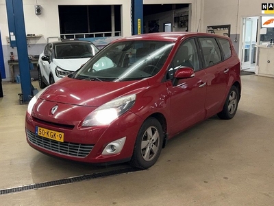 Renault Grand Scénic 2.0 Dynamique 3e Eigenaar! Automaat Nieuwe APK! Trekhaak! Mooi!