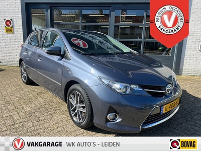 Toyota Auris 1.8 Hybrid Executive | Panodak |