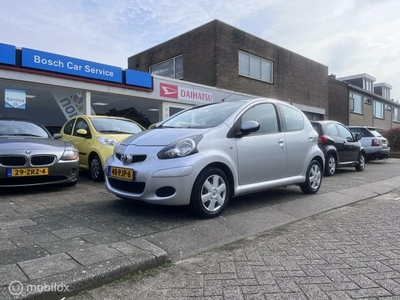 Toyota Aygo 1.0-12V Comfort Navigator | 12 MAANDEN GARANTIE