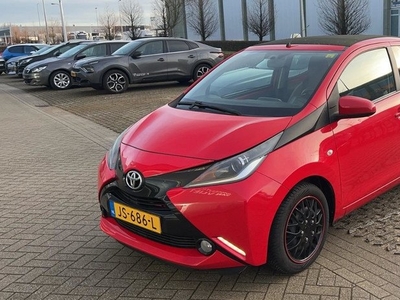 Toyota Aygo 1.0 VVT-i x-wave 2e Eigenaar! Open Dak! Bluetooth Nieuwe APK! Mooi!