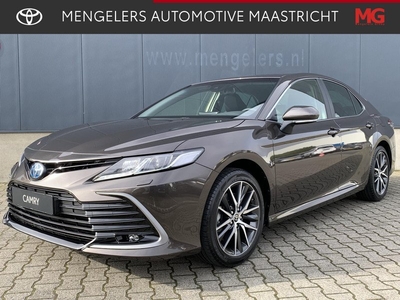 Toyota Camry 2.5 Hybrid Dynamic Automaat - LED - Navi - nieuw