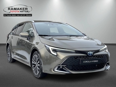 Toyota Corolla 1.8 Hybrid Black Edition winter pack en op voorraa