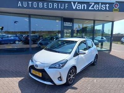 Toyota YARIS 1.5 Hybrid Dynamic Automaat, Airco(automatisch), Multimediasysteem, Blue-Tooth streamen en bellen, Cruise control, Lane assist , Bots waarschuwing systeem, Camera, Nette auto inclusief BOVAG garantie