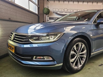 Volkswagen Passat 1.4 TSI ACT Highline / Virtual / Pano / Leder/ stoelverwarming