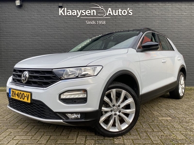 Volkswagen T-Roc 1.0 TSI Style 116 pk | 1e eigenaar | digitale cockpit | navigatie | two tone wit/zwart | adaptieve cruise | carplay