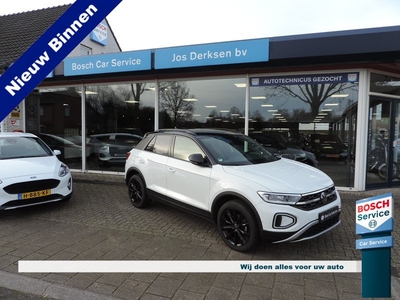 Volkswagen T-Roc 1.5 TSI 150PK Style DSG - Massage | Virtual | Nav | Carplay | Parkeer ass. | Stoelverw. | IQ Light