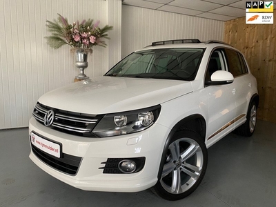 Volkswagen Tiguan 1.4 TSI R-LINE, 4MOTION, NAVI, PANORAMADAKEN, CRUISE CONTROL, ETC....