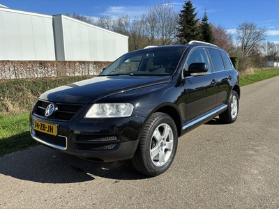 Volkswagen Touareg 4.2 V8 / AUTOMAAT / LEER / NAVI / LUCHTVERING / YOUNGTIMER