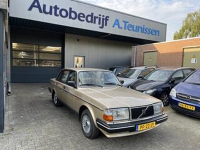 Volvo 240 2.3 DL