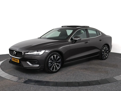 VOLVO S60 B4 Plus | Visual Park Assist (incl. 360˚ view) | Panoramisch schuif-/kanteldak | Elektrisch verstelbare voorstoel incl. geheugen | Premium Audio by Harman Kardon | stuurwielverwarming | Stoelventilatie en verwarming | Achterbankverwarming |Adaptieve c...