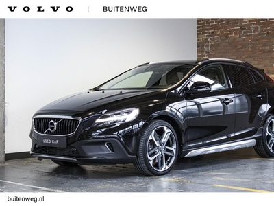 Volvo V40 Cross Country T3 Polar+ Luxury | Lederen bekleding | Volvo on Call | Panoramadak | 19 inch velgen