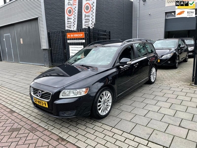 Volvo V50 1.6D S/S Summum Blis Trekhaak Navi Airco PDC NAP APK