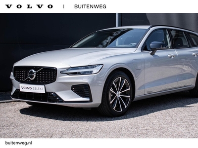 Volvo V60 T6 Recharge AWD Plus Dark | Long Range | Stoel- en stuurverwarming | Parkeerverwarming | Elektrisch bedienbare voorstoelen | DAB+ | Adaptieve Cruise Control | Parkeercamera