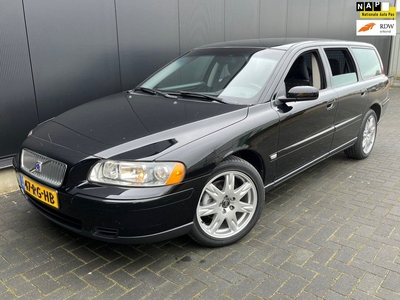 Volvo V70 2.4 7-persoons 140 pk