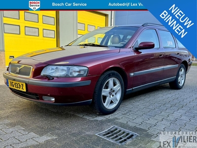 Volvo V70 2.4 CNG Comfort Line koppakking defect!