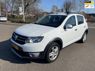 Dacia Sandero 0.9 TCe Easy-R Stepway Lauréate / automaat / airco / cruise.control / navigatie / bluetooth / elek.pakket / nap….