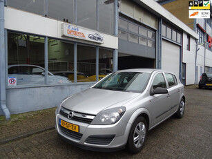 Opel Astra 1.6 Business