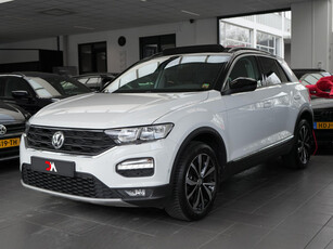 Volkswagen T-Roc 1.0 TSI Style | PANO | VIRTUAL | SENSOREN | STOELVERW.