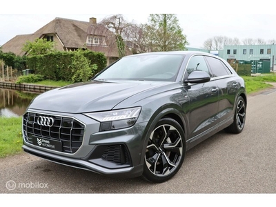 Audi Q8 55 TFSI e Quattro / SQ8 / RS stoelen / Luchtvering