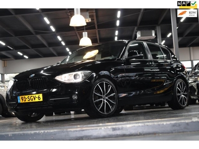 BMW 1-serie 116i Executive133.000kmXenonNaviSport