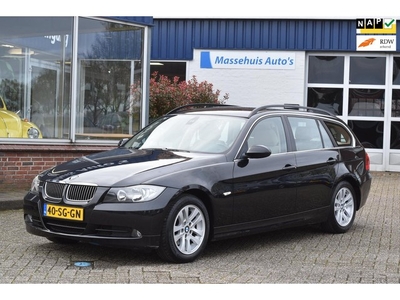 BMW 3-serie Touring 325i Dynamic Executive 218pk Navi