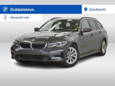 BMW 3 Serie Touring 330e Trekhaak Stoel+stuurverwarming