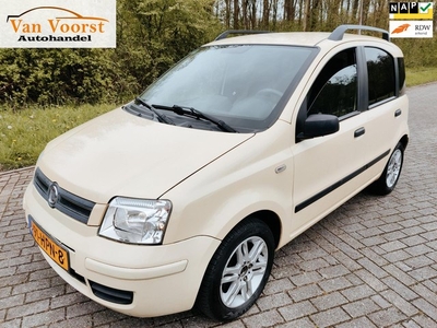 Fiat Panda 1.2 Emotion AUTOMAAT AIRCO RIEM V.V. APK