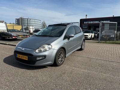 Fiat Punto 1.3 NAVI/CLIMA/PANORAMA (bj 2010)