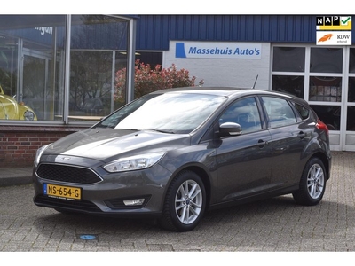 Ford Focus 1.0 Lease Edition 62dkm Navi Airco Cruise PDC