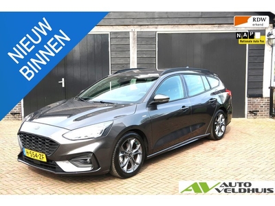 Ford Focus Wagon 1.0 EcoBoost ST Line Business