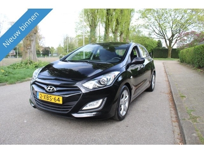 Hyundai i30 1.4i i-Motion (Airco, 6 Bak) 156.000 Km