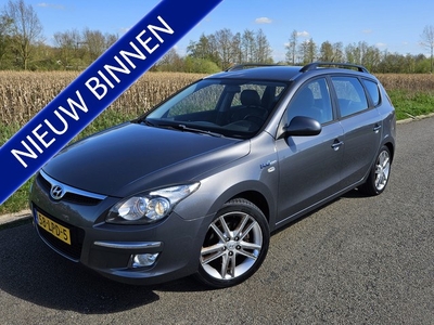 Hyundai i30 CW 1.6i Blue Dynamic (bj 2010)