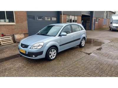 Kia Rio 1.4 X-tra Airco (bj 2007)