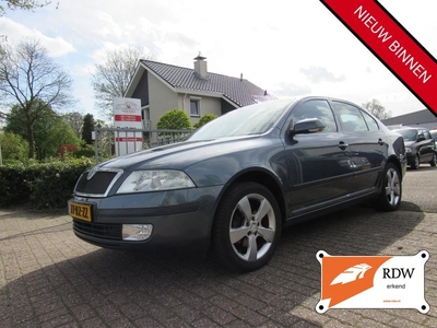 Škoda Octavia 2.0 FSI Elegance (bj 2005)