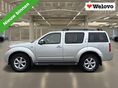 Nissan Pathfinder 4.0 V6 LE Premium IT Youngtimer ! 7