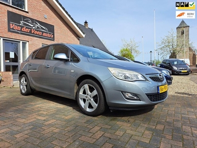 Opel Astra 1.4 Turbo Edition. AircoCruiseLichtmetaal